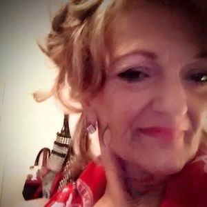 Meet your Posher, Devie